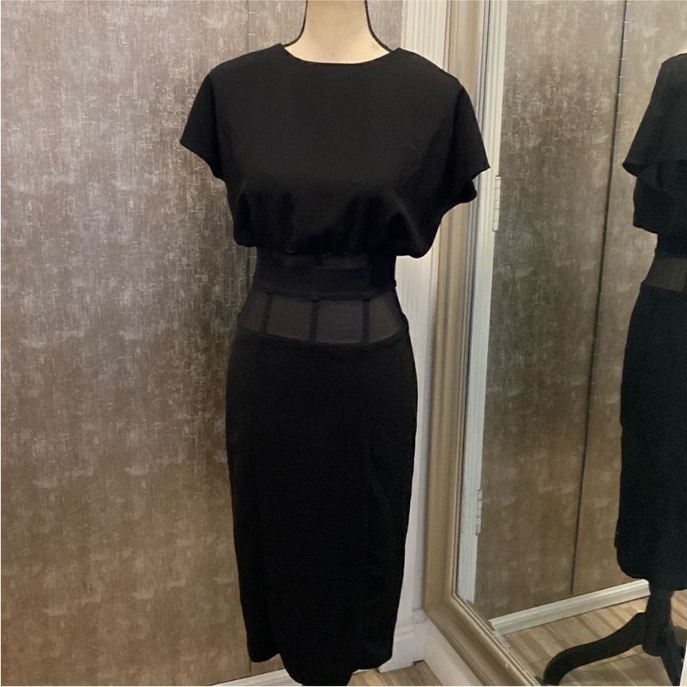 Murmur Chic Black Midi Dress With Flowy Silhouette And V-Neckline, S